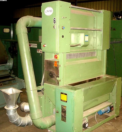 ATC VERSA FEED Recycling Machine for fiber or soft waste.